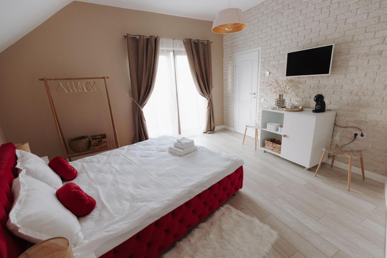 The Corner50 Hotel Alba Iulia Exterior photo